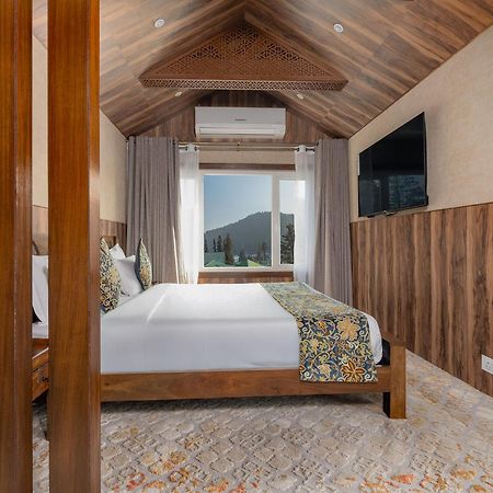 Hotel Pine Spring Gulmarg Eksteriør bilde