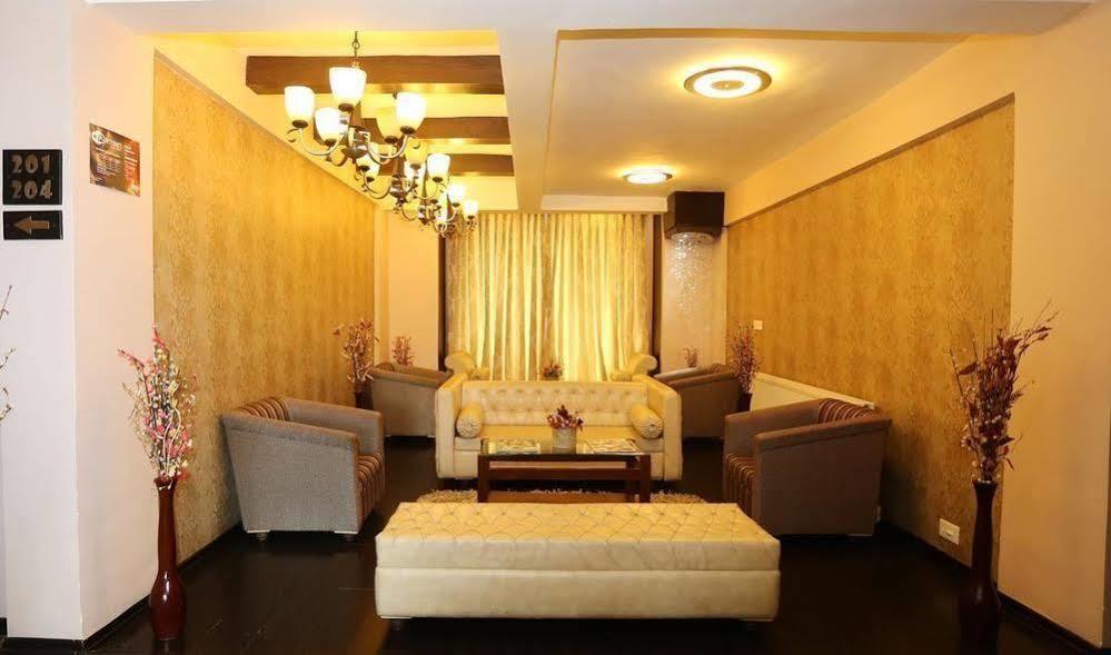 Hotel Pine Spring Gulmarg Eksteriør bilde